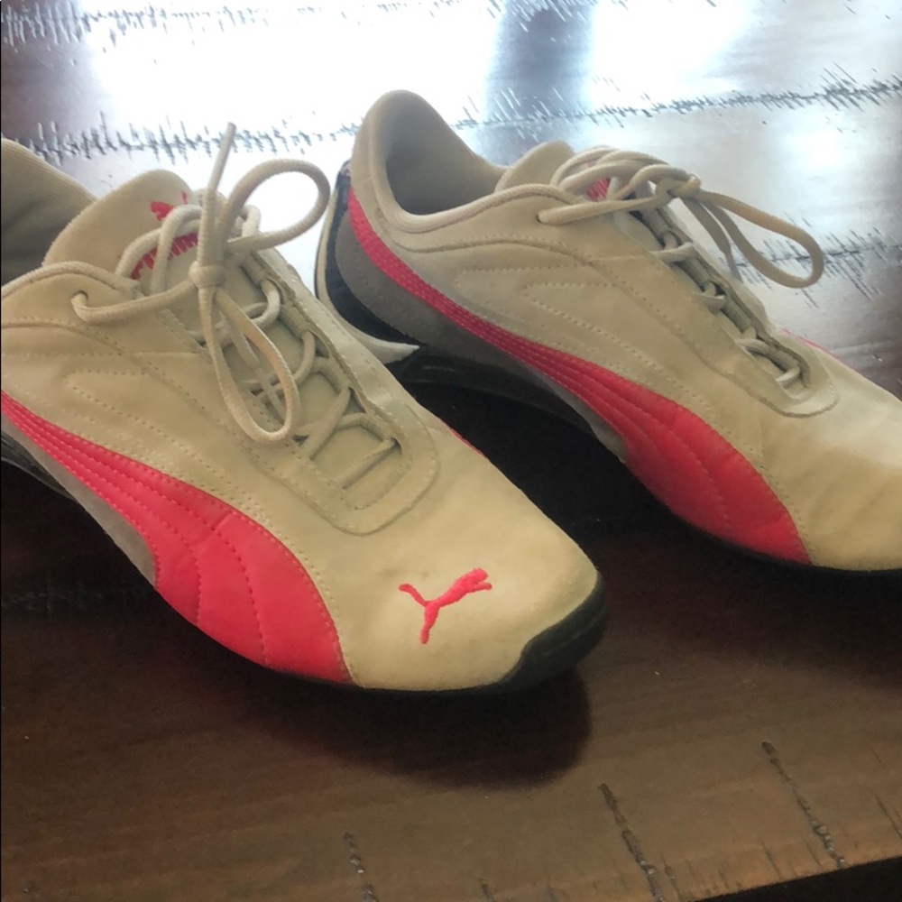 Puma Sneakers